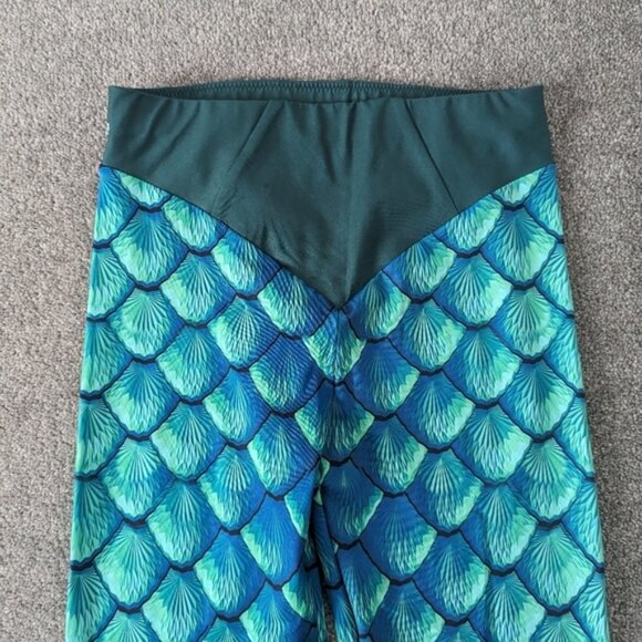 Women's Athletic Leggings Size Medium Mermaidcore Mermaid Green Body Sculpted - Picture 3 of 11